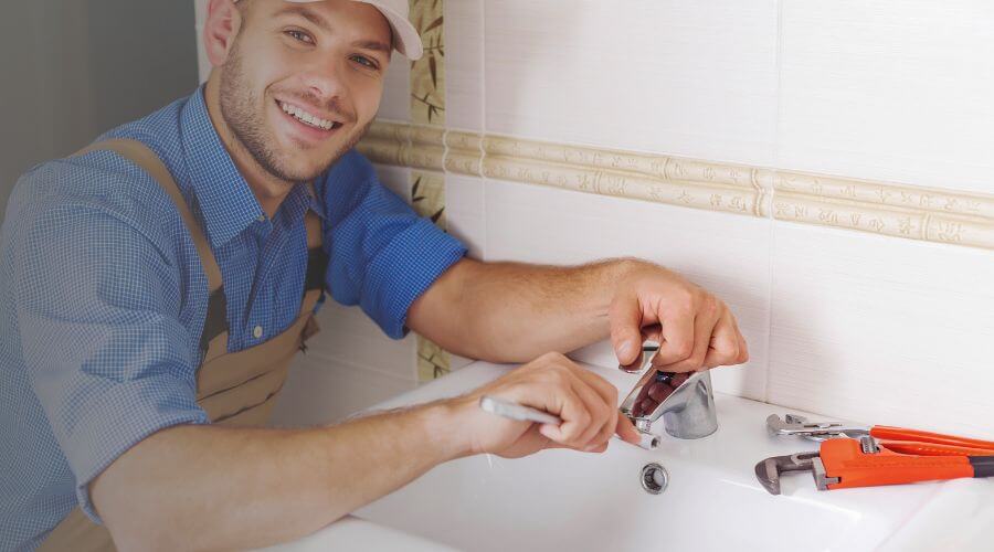 Handle or spout repair in Norman, IN